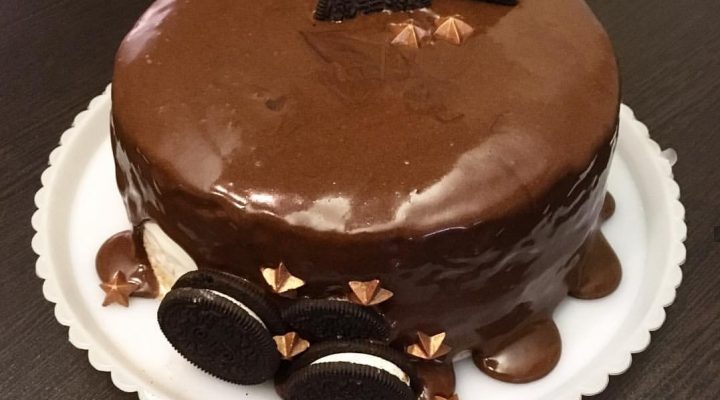 کیک شکلاتی خوشمزه و ساده!